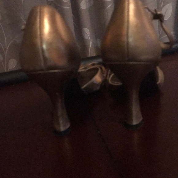 Ladies stilettos - Picture 3 of 4